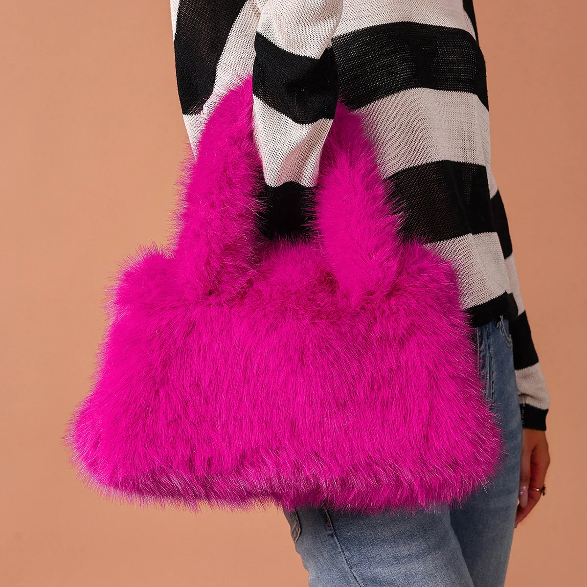 

JINXIXI Fuzzy Faux Fox Fur Tote Bags for Woman Hot Pink White Black Furry 2025 Winter Warm Fashion Luxury Handbag Snow Party