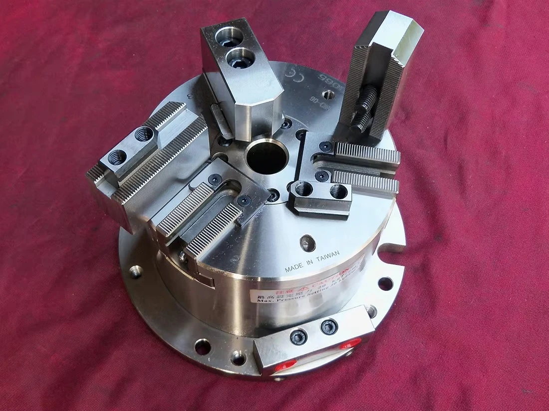 Acessórios de mandril de energia oca de fixação hidráulica pneumática de 3 mandíbulas para usinagem vertical 6 Polegada MO-04 06 MOT-04 06