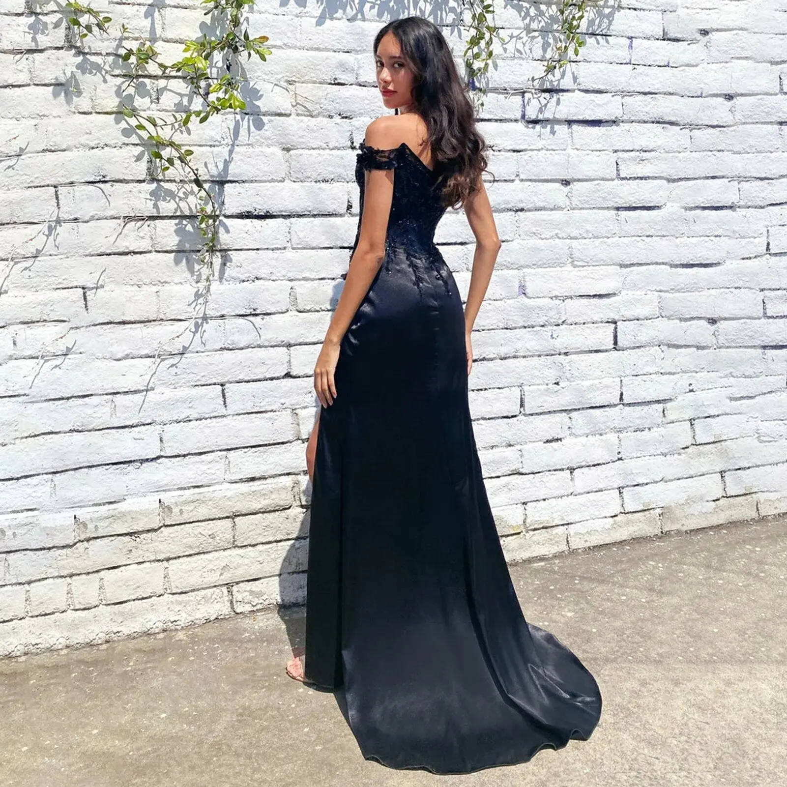 Luxury Lace Appliques Prom Dress Cap Sleeve Long Party Gown With Satin Train 2023 Sexy Side Slit Off-Shoulder Evening Dresses