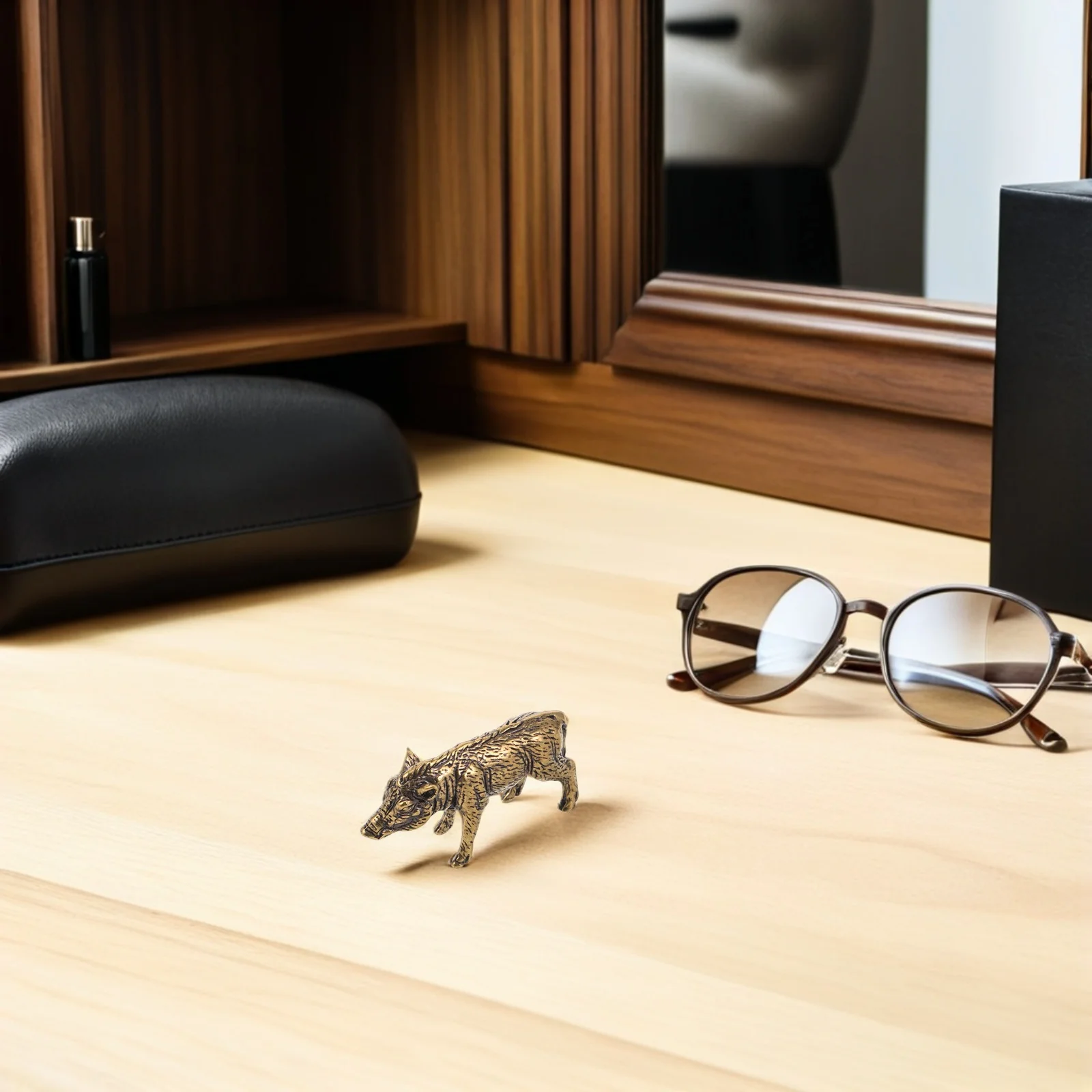 

Boar Vintage Brass Animal Sculpture Desktop Paperweight Farmhouse Table Ornament Home Office Decor Rustic Room Decoration Mini