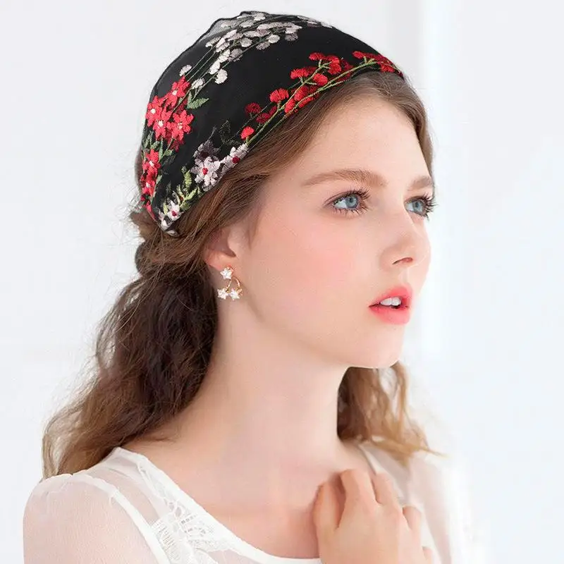 Besticktes Mesh-Stirnband mit exquisiter Blumenstickerei und weichem, atmungsaktivem Stoff, perfekt für Brautveranstaltungen und den täglichen Gebrauch. – Detail 3