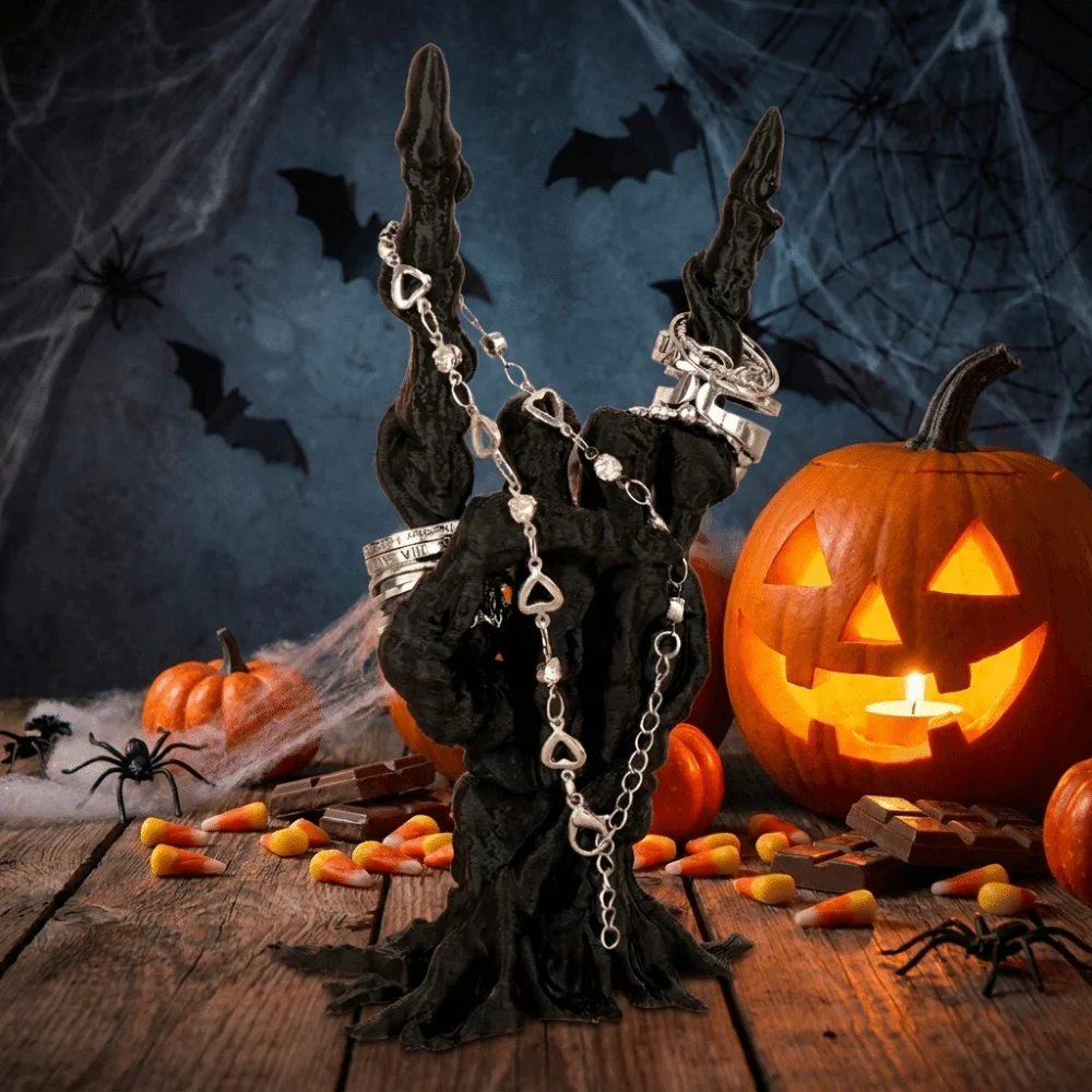 Creative Black Ghost Hand Display Stand Dark Deadwood Style Demon Shape Ring Display Stand Gothic Style Lightweight
