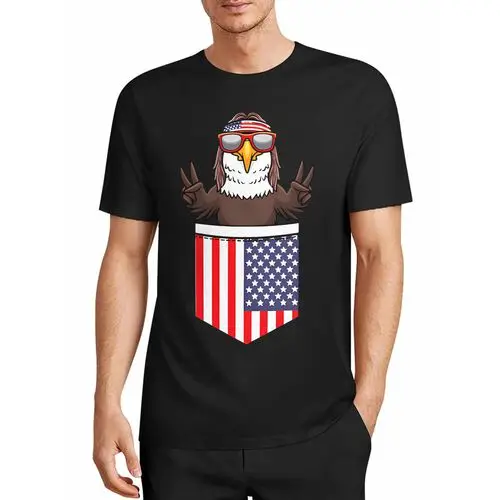 The Cool and Stylish White-Headed Sea Eagle Hidden in the Stars and Stripes Pocket, Along with Sunglasses and a Peace Gesture, Subvert the Traditional Patriotic Symbols, Using a Street-Style Graphic Style to Interpret the American Spirit of Freedom. Casual T-Shirt