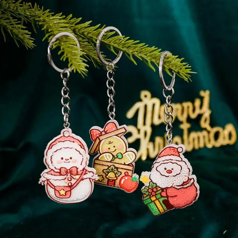 Criativo dos desenhos animados papai noel boneco de neve árvore de natal areia movediça chaveiro pingente requintado mochila decoração acessórios presentes