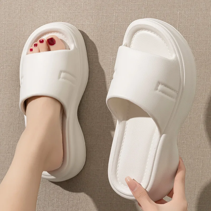 New Fashion Women Flat Sandals Summer Women\'s Platform Sandals Heels Beach Slippers Outdoor Soft Cloud Home Shoes For Women