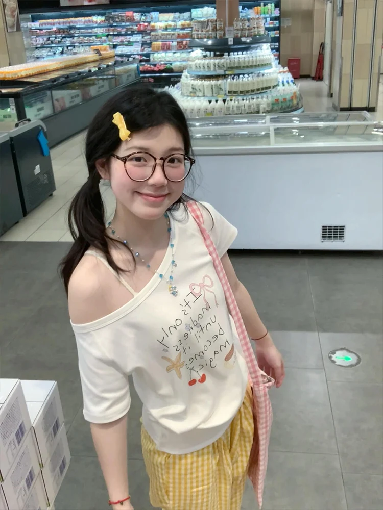 Koreaanse Sle Sweet Girl Fun Print Slant oulder ort Sve T-shirt Vrouwen Zomer Ontwerp Wit Pittig Meisje Unieke oulder Ba...