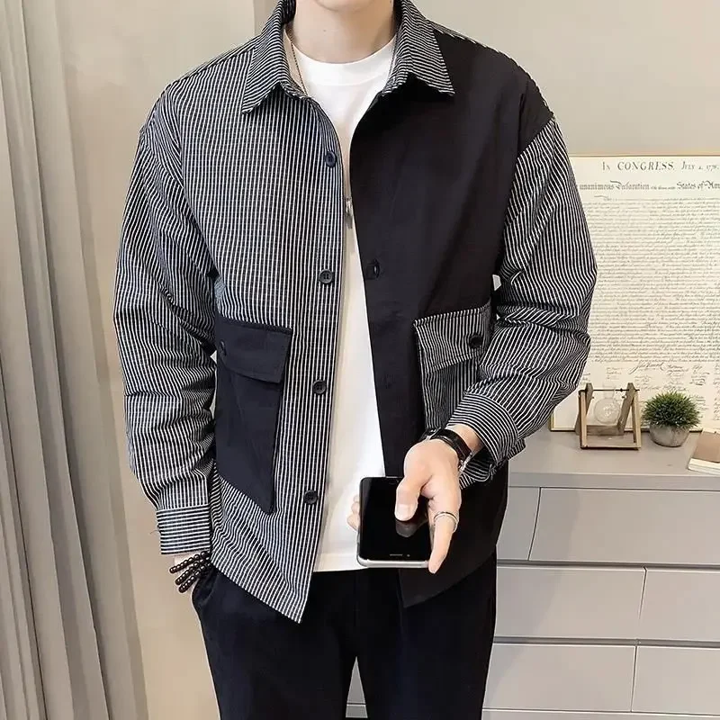 

Spring and Autumn Trend Korean Edition Pi Shuai Spliced Lapel Stripe Print Pocket Trendy Brand Casual Loose Oversized Shirt WT67