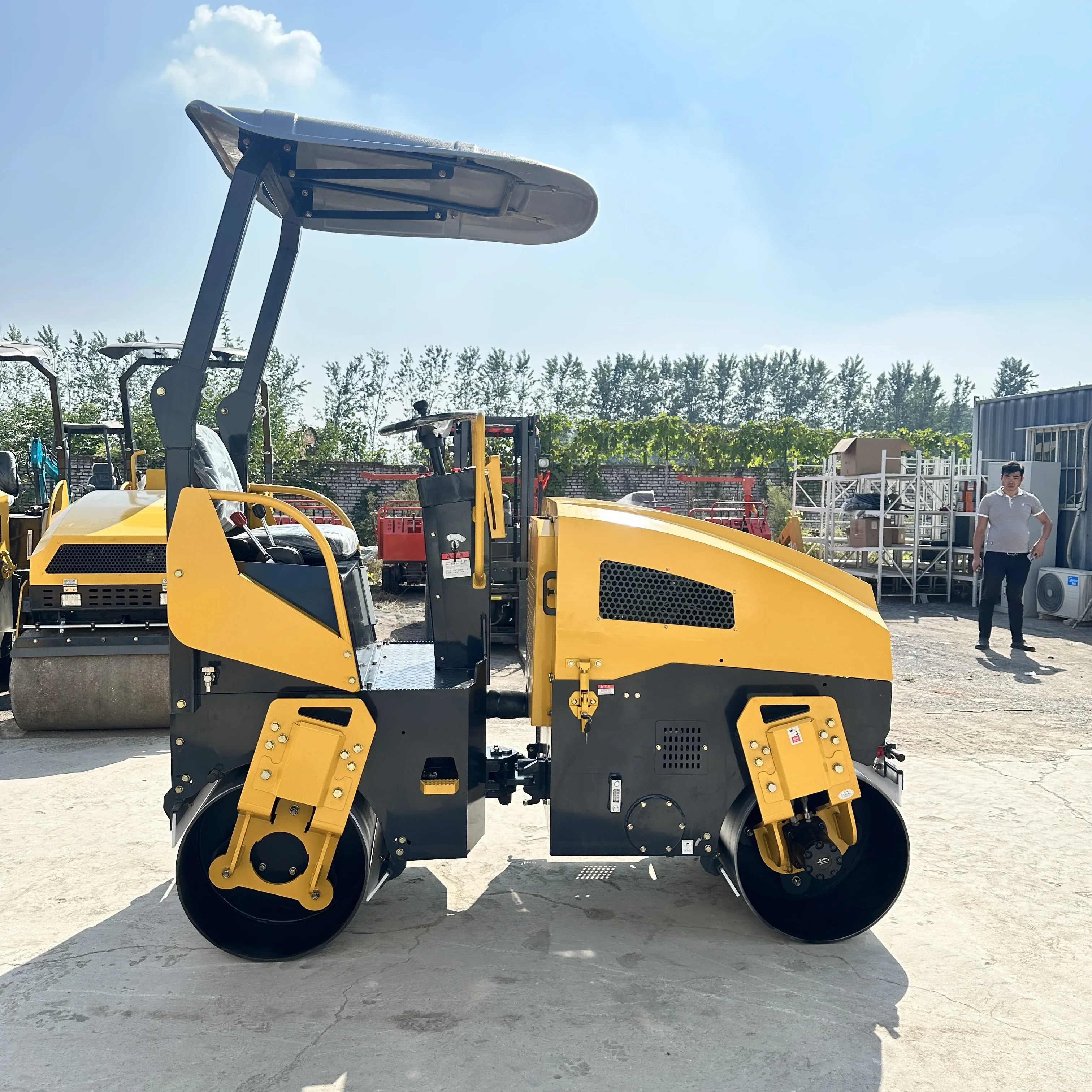 Hydraulic double drum drive 2 ton double drum asphalt vibratory factory mini road roller compactor for sale