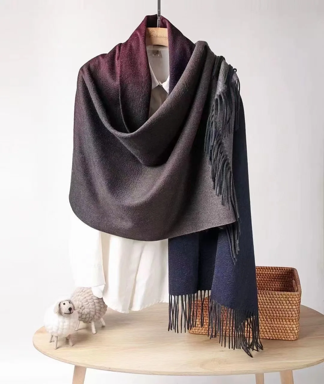 

Fashion Blanket Soft Scarf Autumn Winter Cashmere Shawl Features Gradient Women Providing Warm Softness Cashmere Thickened 2J2