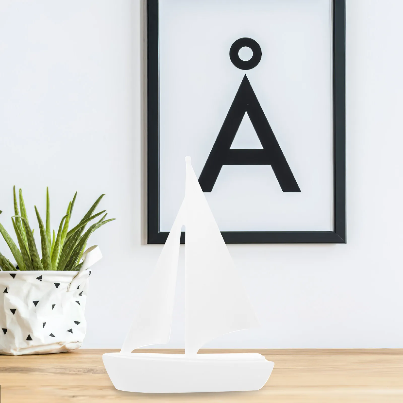 

Resin Sailboat Desktop Decor for Home Office Tabletop Decorative Sailboat Ornament Retro Style Interior Decoration