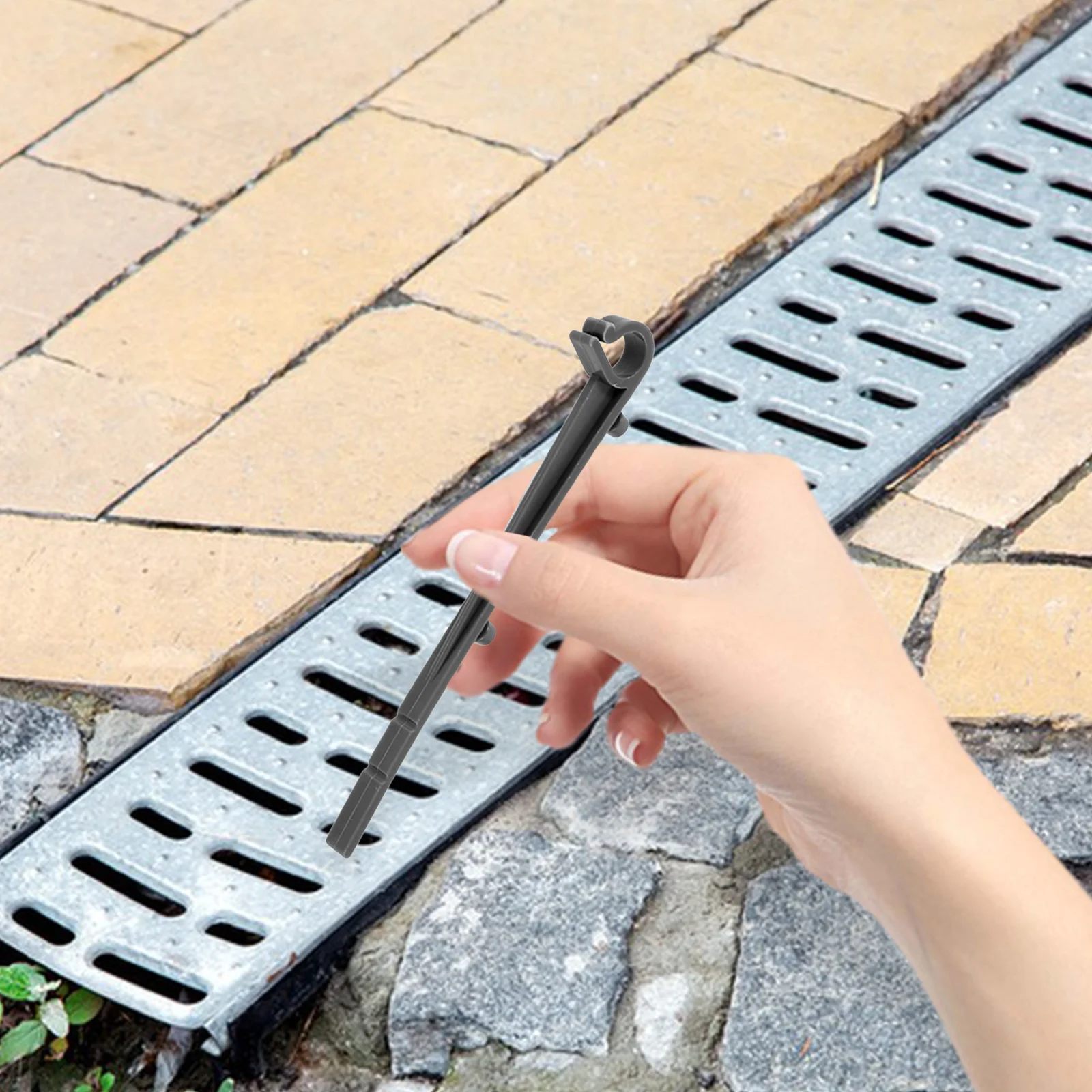 

1 Set Metal Mesh Guard Roll For Home Gutter Protection Prevents Leaf Debris Clogging Durable Lightweight Outdoor Gutter Screen