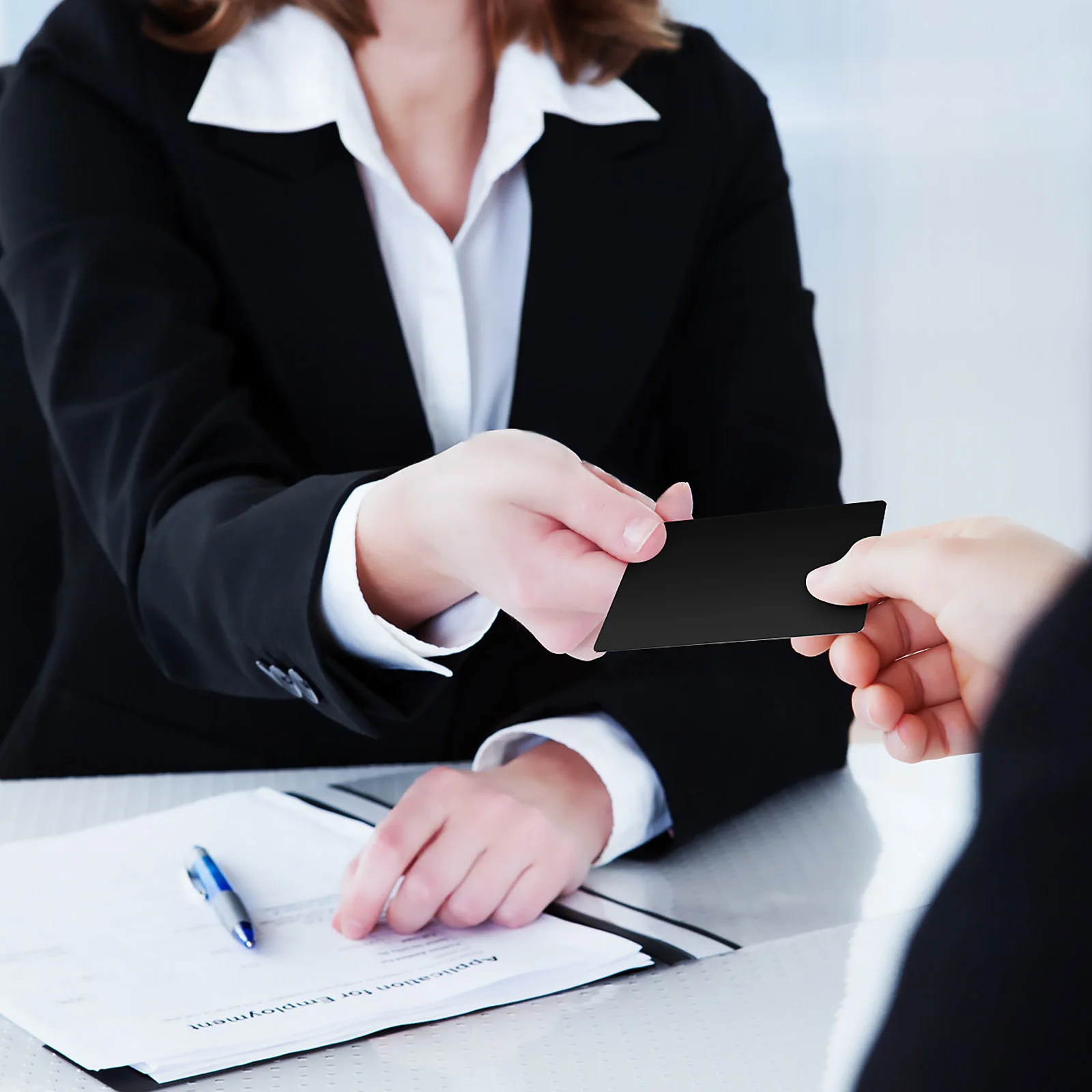 

50Pcs Metal Business Cards Laser Marked Easy to Engrave Standard Size Stylish Professional Business Cards