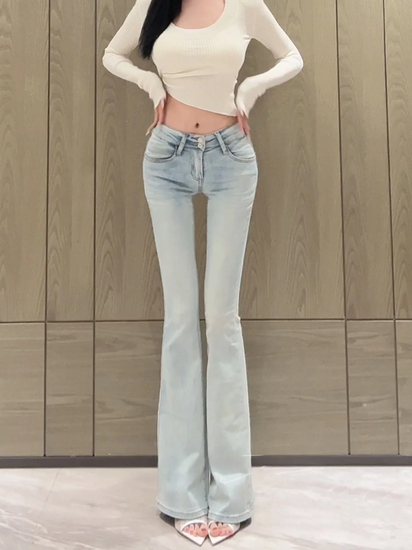 

Low Waist Bell Bottom Women's Jeans Retro American Blue Spring 2026 Versatile Wide Hip Denim Pants Ladies Slim Fit High Elast...