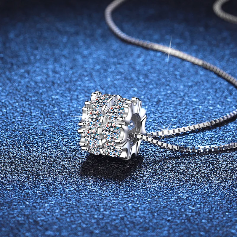 

luxury 18K white gold and platinum PT950 full diamond D color moissanite necklace chain small waist necklace platinum pendant