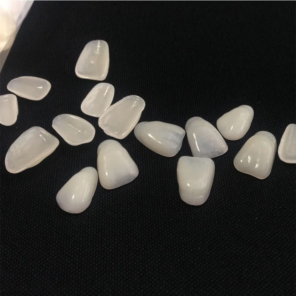 70PCS/Package Tool Veneers Ultra-Thin Whitening Dental Films Upper Anterior Resin Teeth Porcelain Teeth