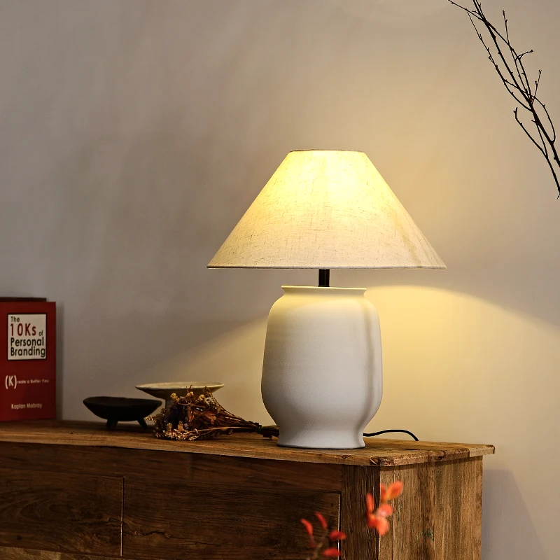 Quiet Wind Table Lamp Retro Pottery Homestay Japanese Zen Tea Table Designer Living Room Bedroom Desktop Decorative Table Lamp