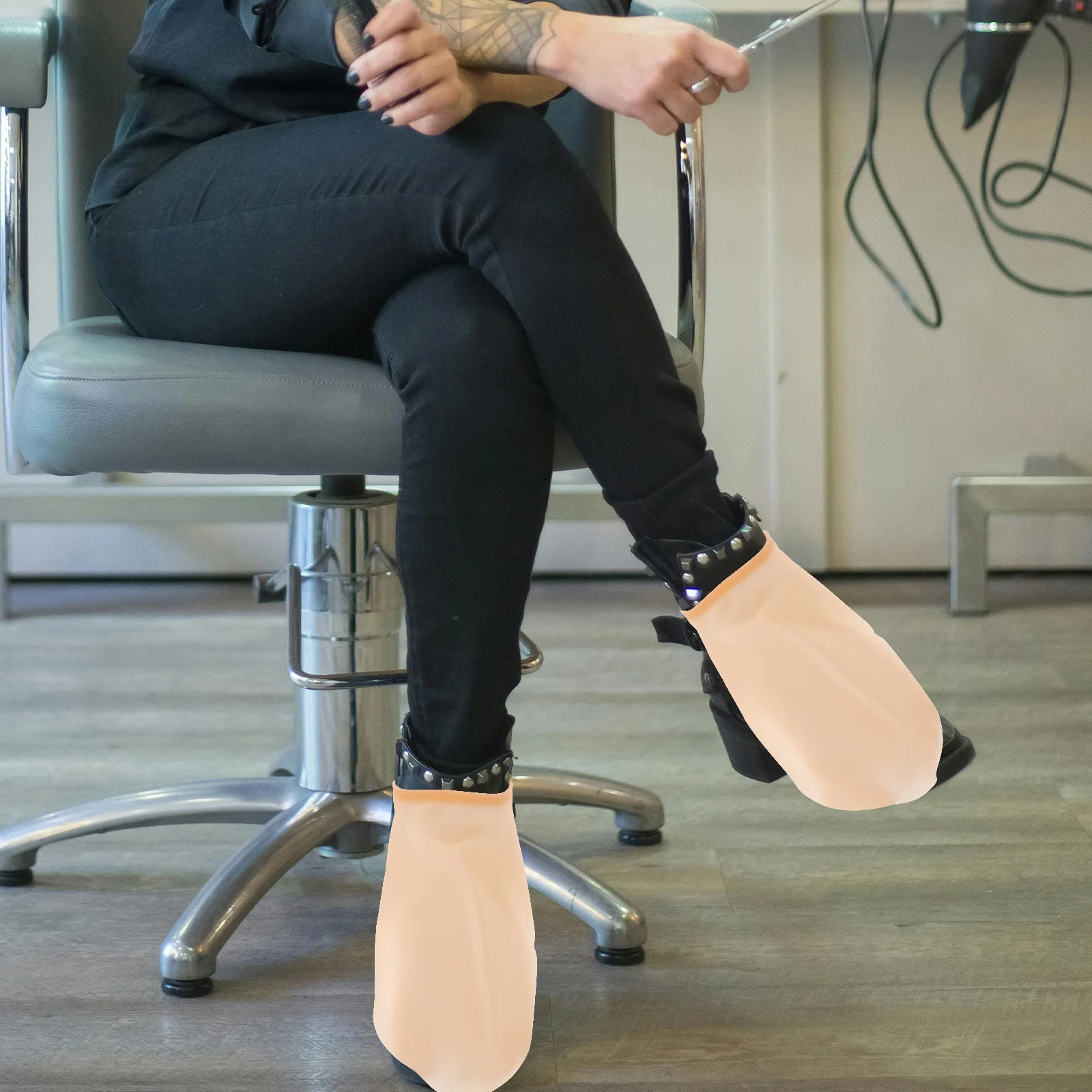 1Pair Waterproof Shoe Cover Stylish Silicone Shoe Covers for Hair Stylist Shoes Protector Rain Outdoor Travel Dust Proof Cape