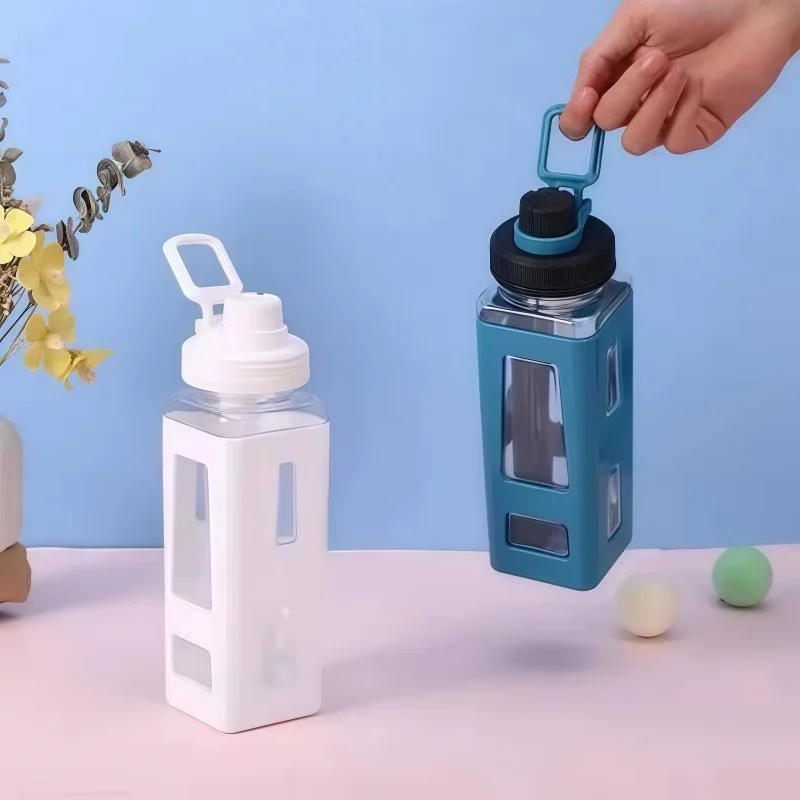 600 مللي الصيف الرياضة الكرتون بسيط في الهواء الطلق كوب بلاستك القش المحمولة حزام مقبض ارتفاع درجة الحرارة أكواب مياه زجاجات درينكوير