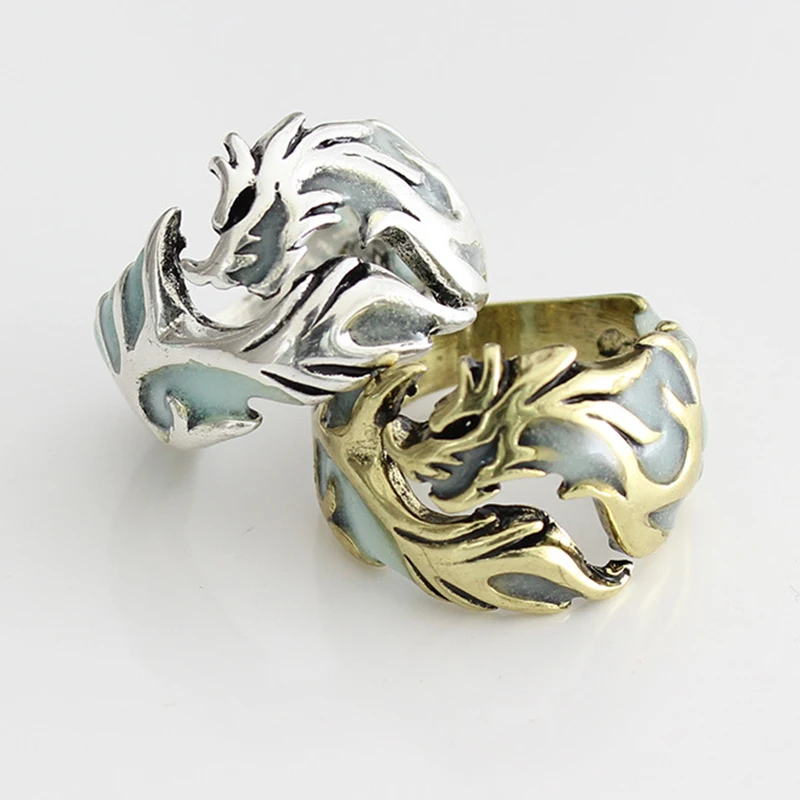 Anillo de dragones luminosos para hombres, luz nocturna noctilucente que brilla en la oscuridad, joyería portátil de moda para hombres a diario