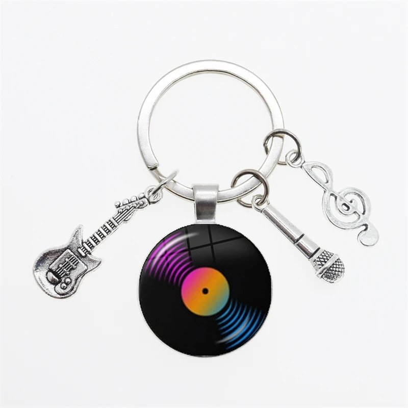 Creative Gramophone Music Themed Keychain Ring Charm Music Retro Vinyl Keychain Vinyl Record Picture Musician Accessories Gift view 2
