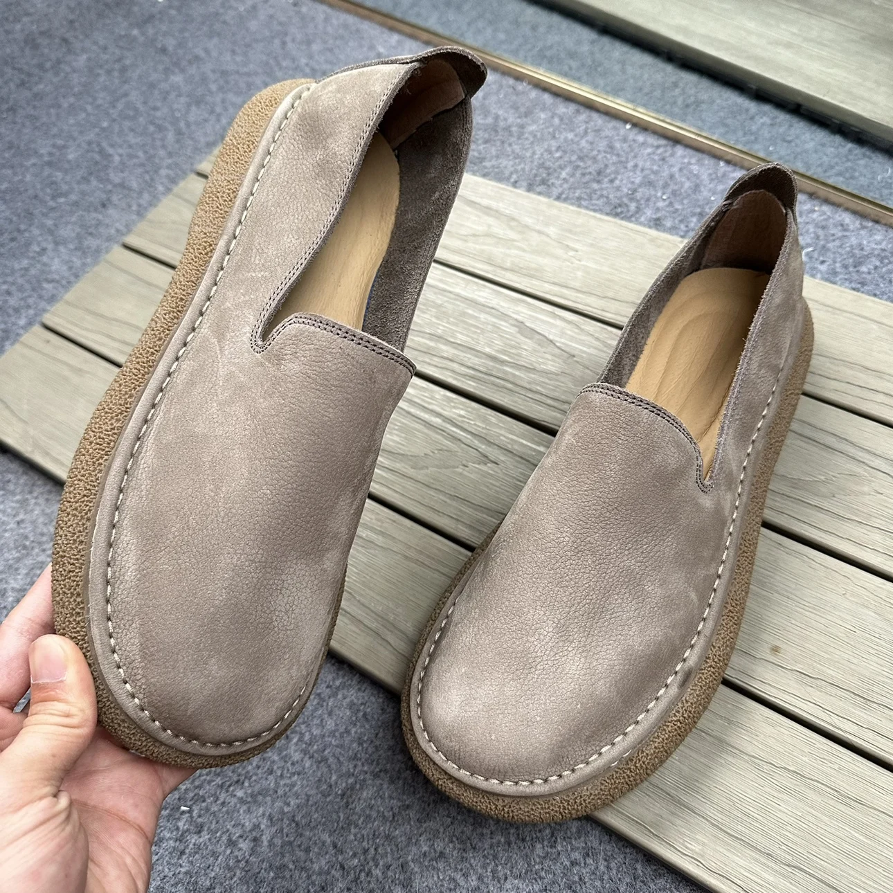 

Летние мужские мокасины с широким носком, из натуральной кожи высшего качества, дышащие, мягкие, на низком каблуке, повседневные, модные.