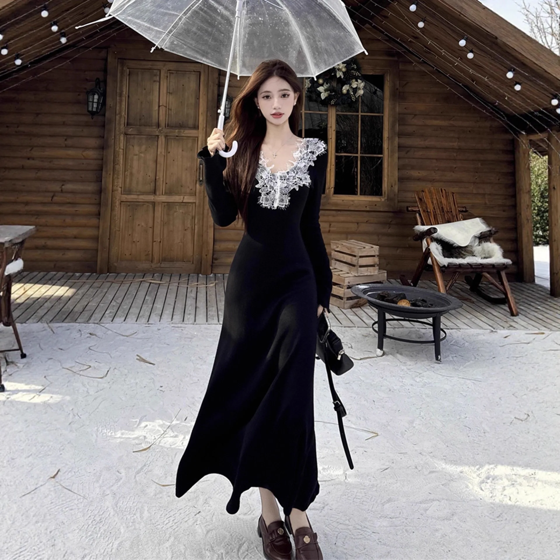 

French Black Dress for Children, Autumn and Winter 2025 New Style, Winter Interior, Bottom Layer, Long Skirt, High-end Feeling