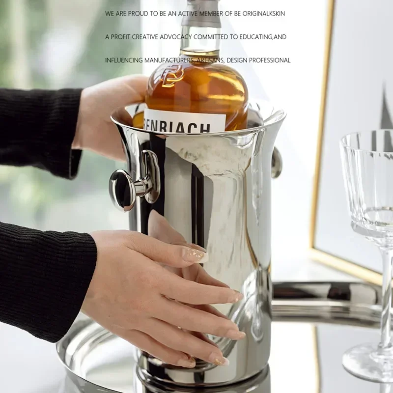 Light Luxury Champagne Bucket Wine & Ice Storage for Kitchen Housewarming Gift Stylish Ice Bucket for Model Rooms & Homes