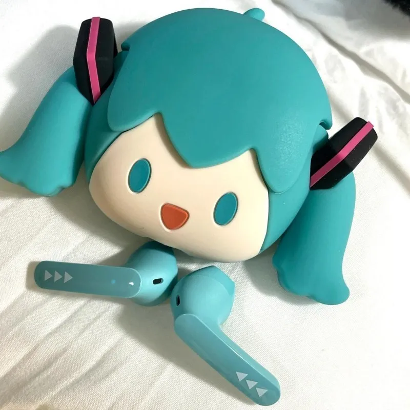 hatsune-miku-juego-de-auriculares-inalambricos-bluetooth-perifericos-de-anime-linda-cubierta-protectora-de-silicona-semi-in-ear-para-ninas-regalos-de-navidad