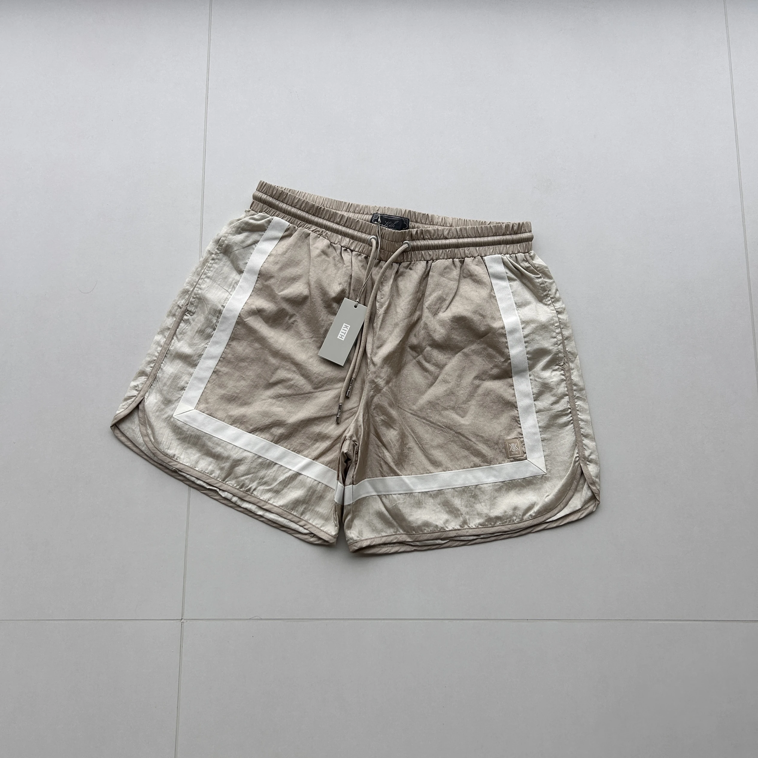 NZZYB KTH Dylan 25SS Quick Dry Casual Metal Nylon Shorts Men's Four-Legged Pants Loose Fit mid Waist Polyester Fiber