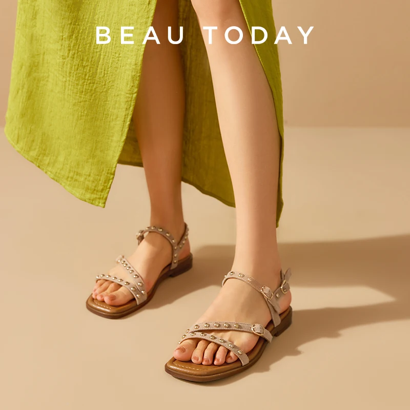 

BEAUTODAY сандалии-гладиаторы, женские замшевые сандалии с металлическими украшениями, женская обувь на плоской подошве с квадратным носком и пряжкой, ручная работа 32459