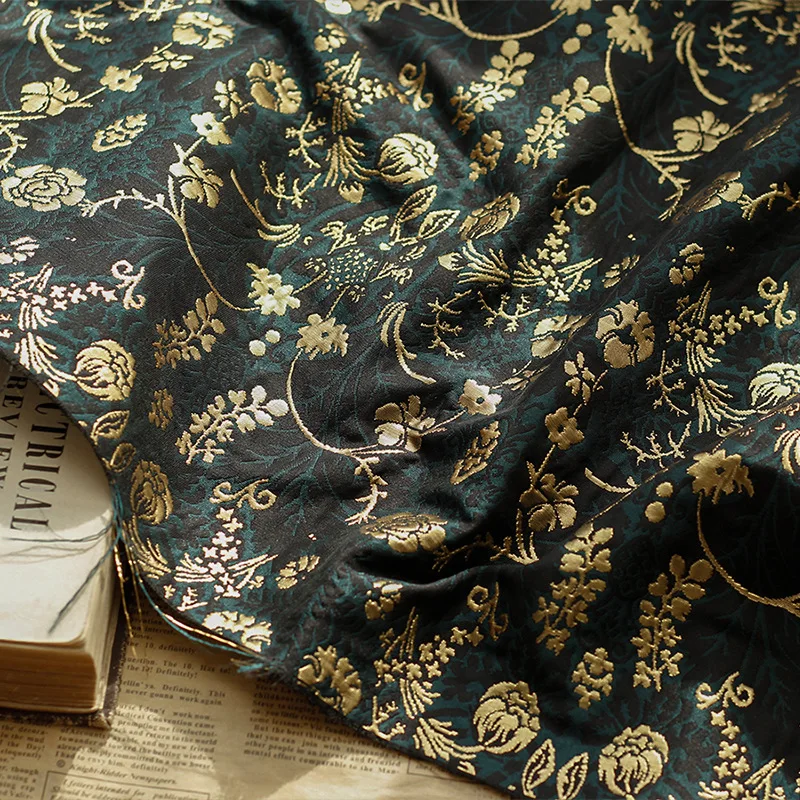 Tessuto Jacquard fiore verde scuro oro nero goffrato per abito da sposa abbigliamento cucito fai da te 145cm di larghezza-venduto al metro