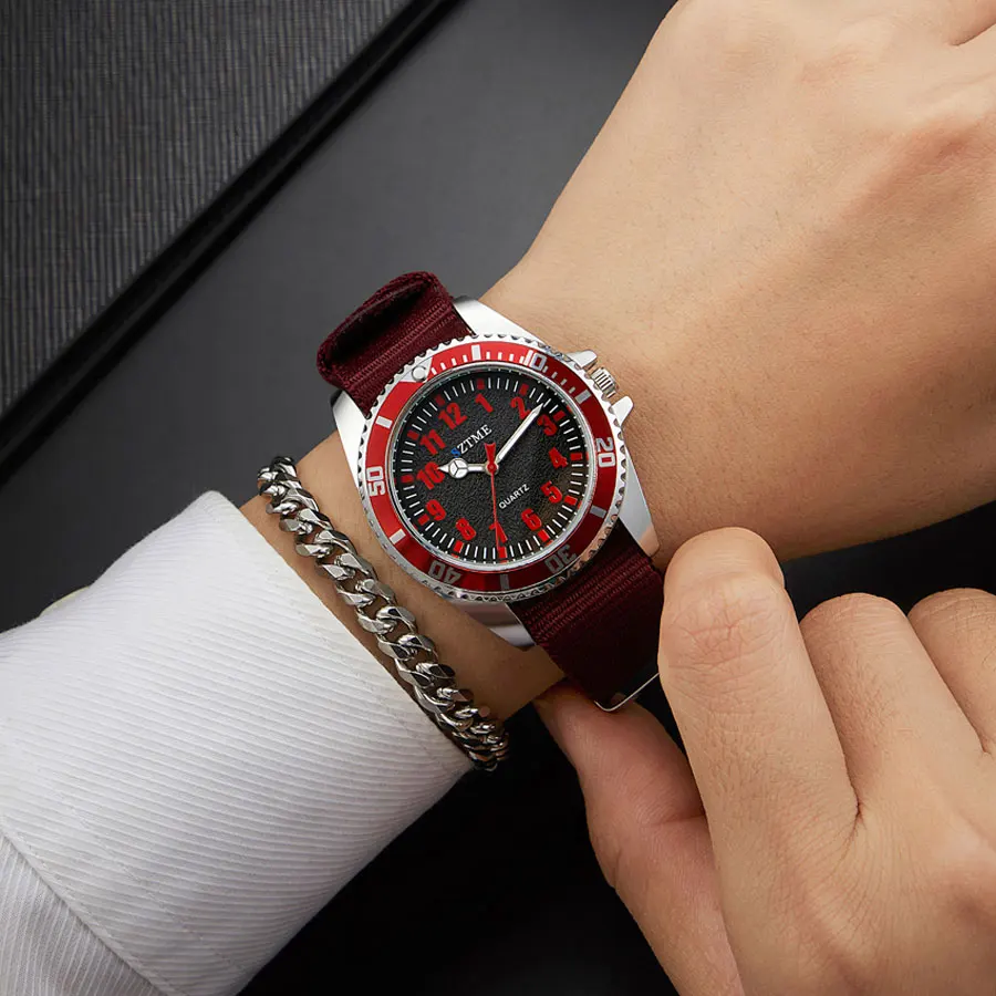 Fashionable and minimalist digital nylon strap men\'s watch trend, business gathering trend, men\'s quartz watch