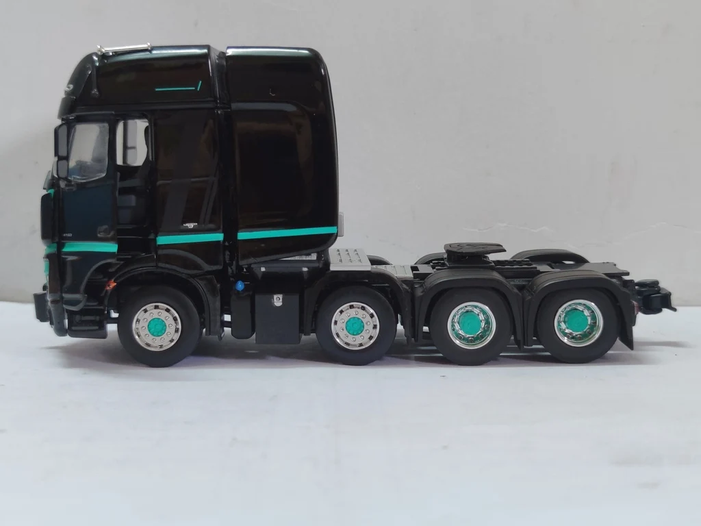 Flaws moulé sous pression 1:50 échelle IMC BENZ-Benz Actros SLT GigaSpace 8x4 modèle de voiture en alliage noir jouet à collectionner cadeau Souvenir affichage