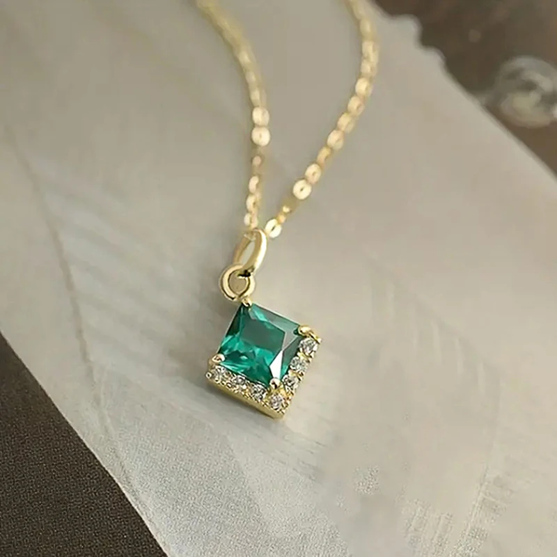 Princess Square Green Cubic Zirconia Pendant Necklace Fashion Contracted Design Women's Neck Accessories Wedding Jewelry