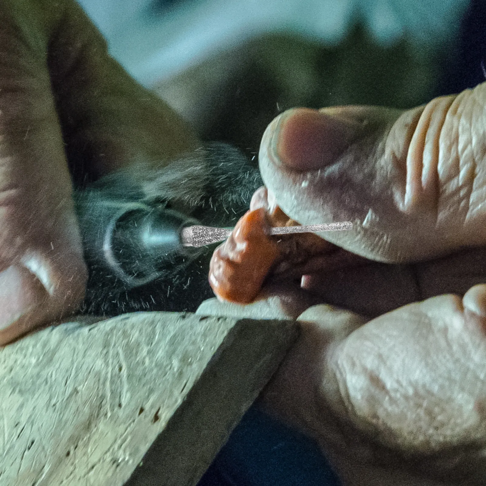 

Набор из 30 алмазных фрез для гравировки и шлифовки: прочные прецизионные инструменты для резьбы по нефриту и камню, набор гравировальных насадок для рукоделия