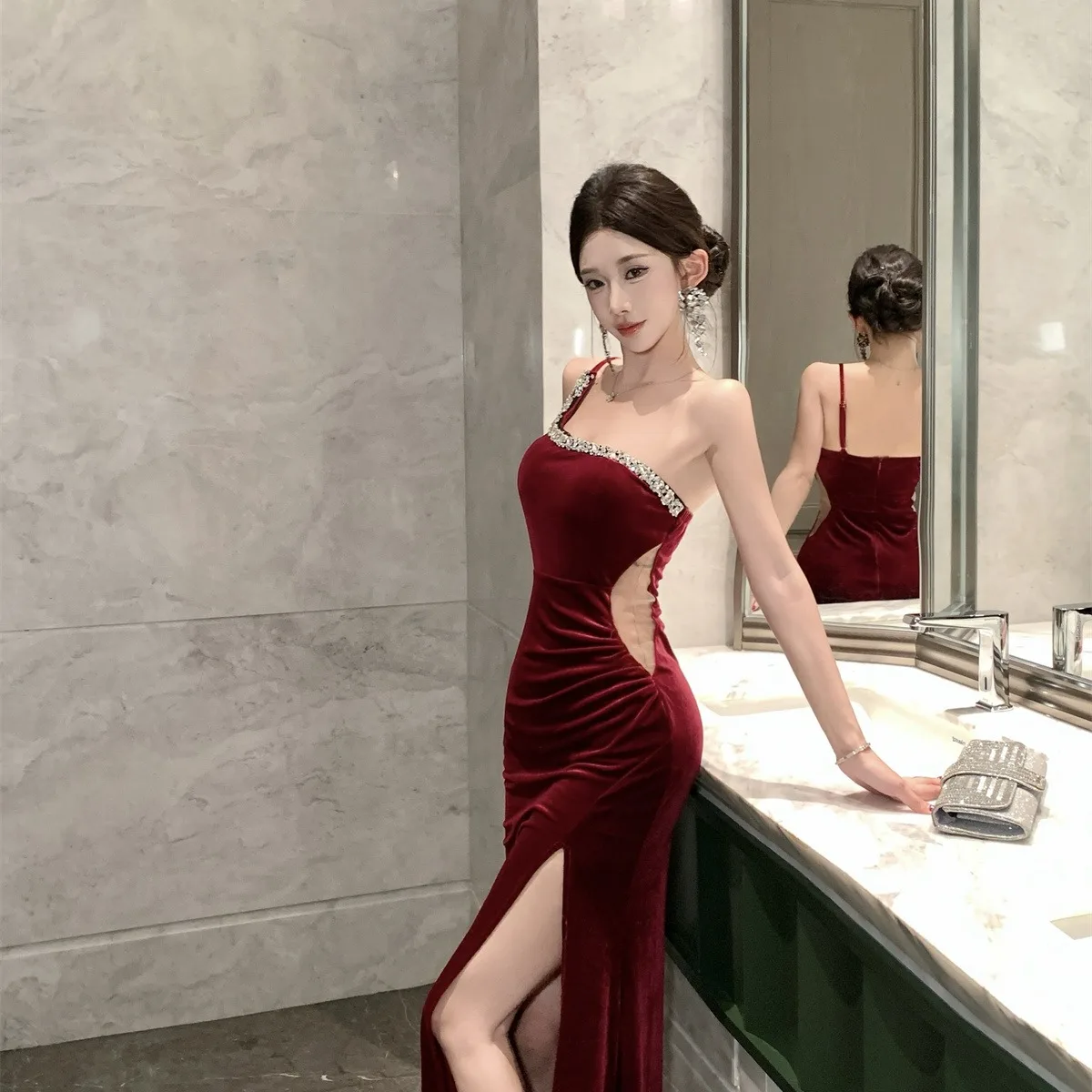 

Бархатное вечернее платье с ромбовидными деталями, на одно плечо, накладка на грудь, длинная юбка с высокой талией, сексуальный костюм для женщин