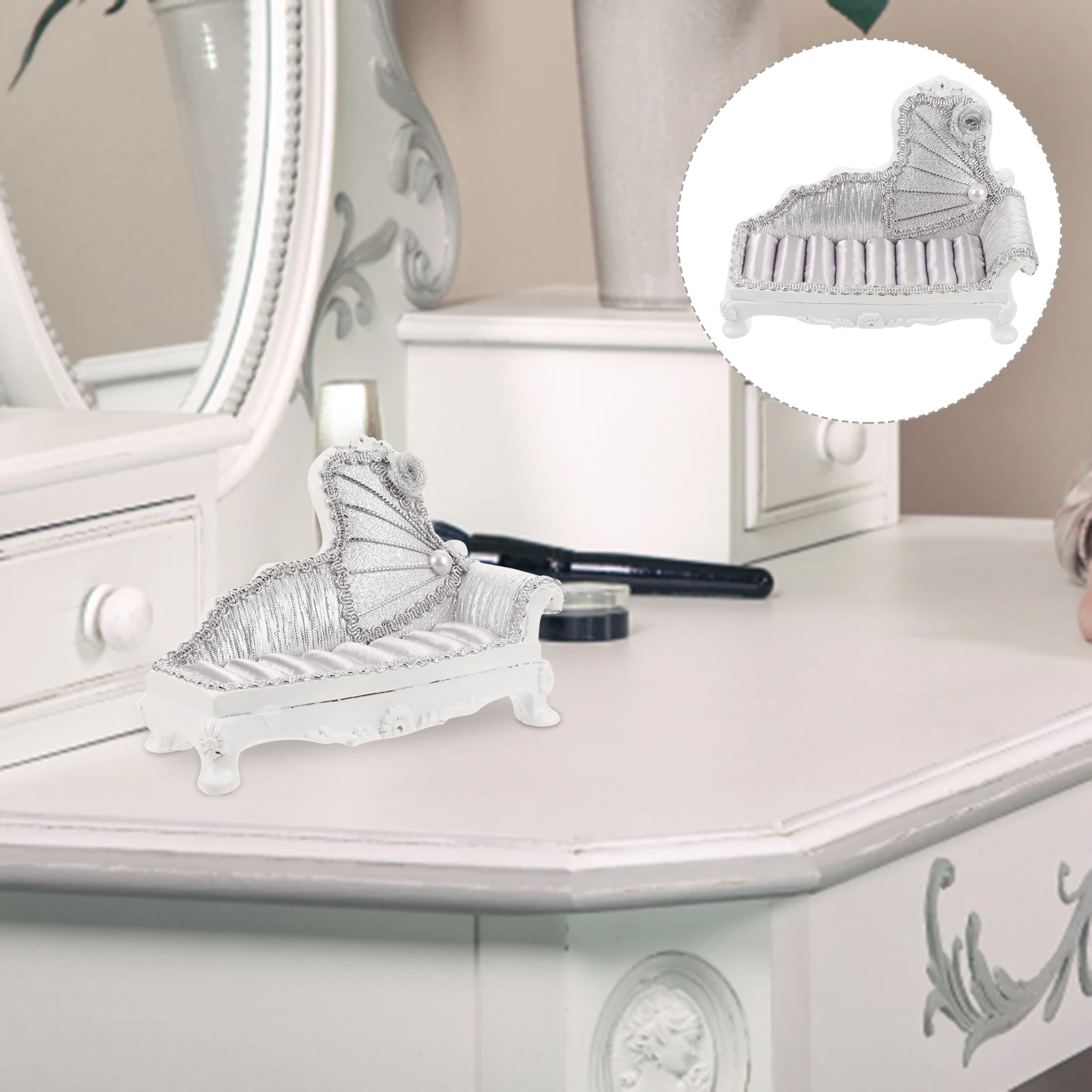 

Earring Display Stands Resin Jewelry Holder Silver Pattern Perfect for Necklaces Rings Travel Size Sofa Shape Model Stand