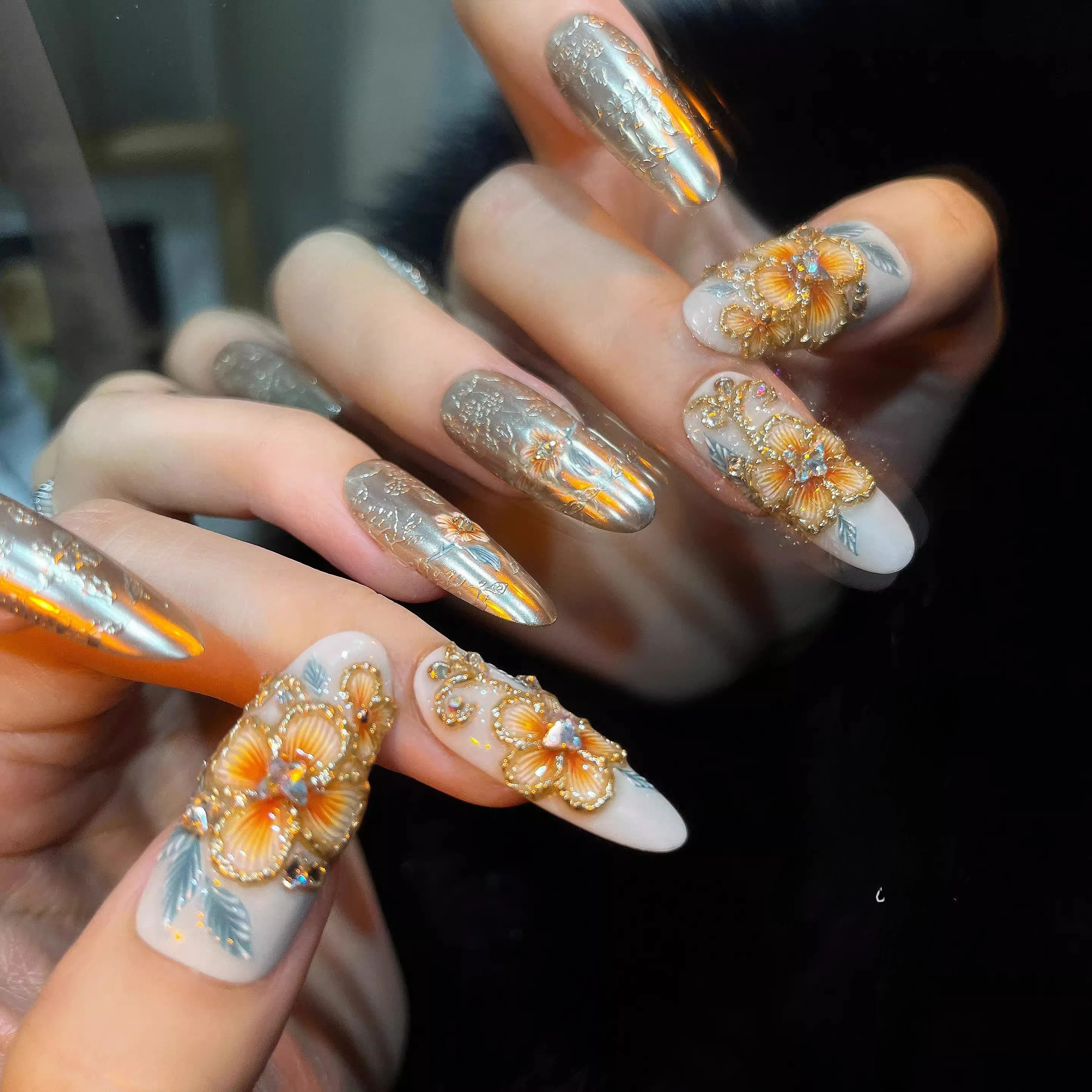 

Pure Hand-worn Armor Medium and Long Hand-painted Three-dimensional Engraved Manicure High-end New Year's Style Custom Products