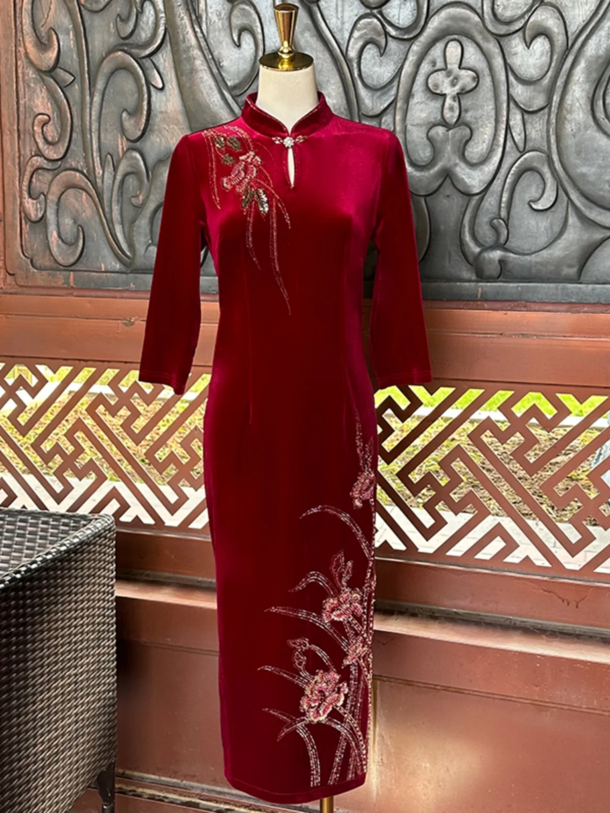 elegante-abito-da-cerimonia-plus-size-per-ospiti-di-matrimonio-vestito-formale-a-mezza-lunghezza-modellante-per-la-madre-della-sposa-per-celebrazioni-di-alto-livello