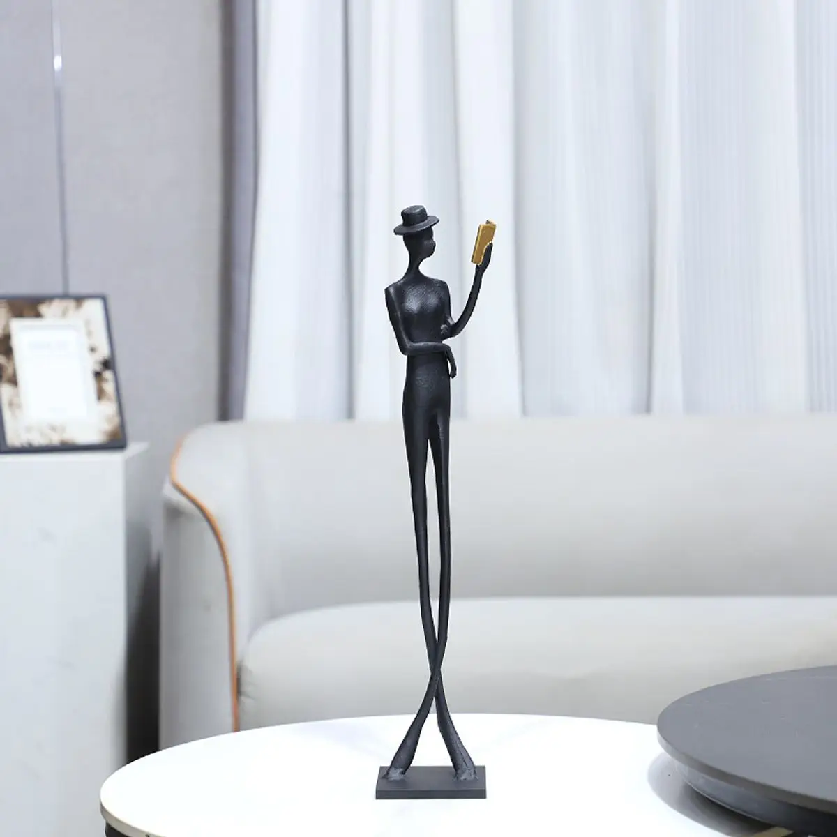 

Modern Minimalist Metal Crafts Home Decor Arts Metal Sculpture Figures Person Reading Statue for Living Room