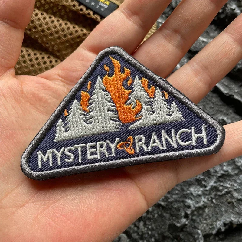 Mystery ranch Personality Morale Badge Embroidered Hook&loop Patches for Clothing Tactical Emblem Backpack Decoration Sticker