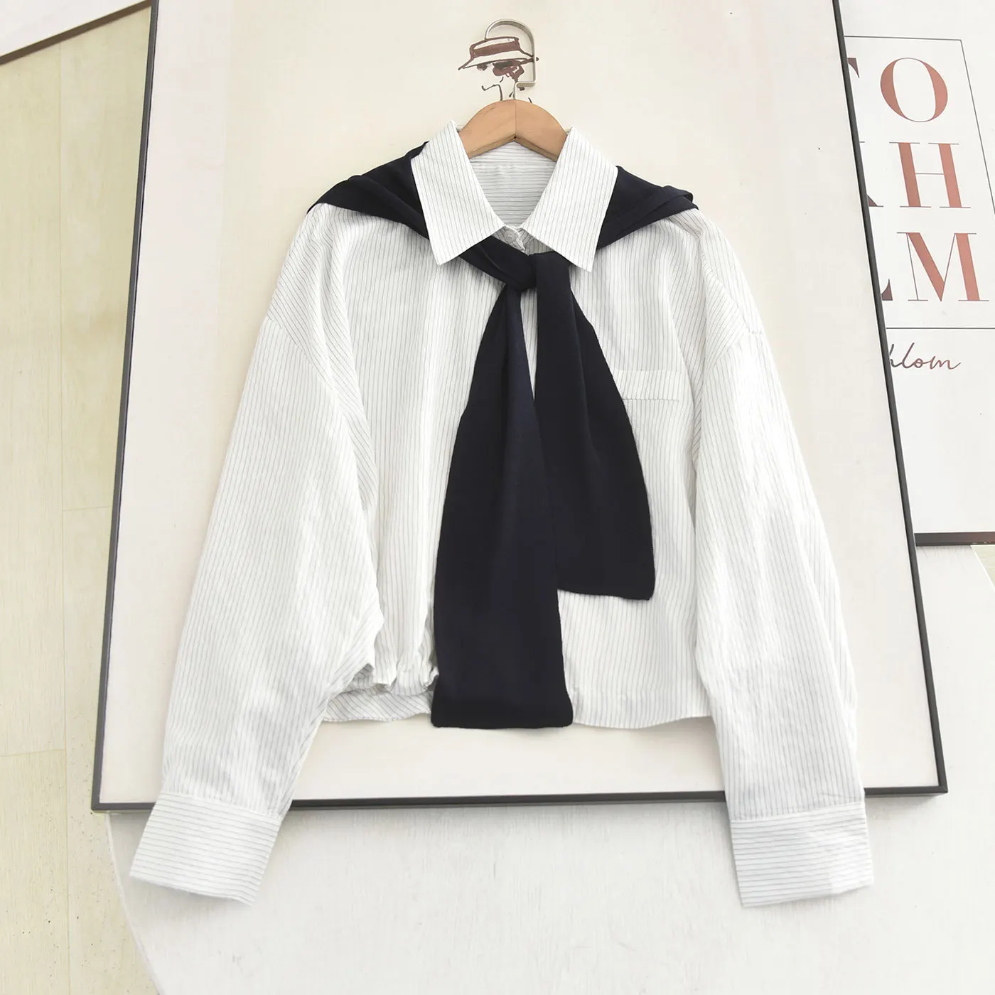 

Spring 2026 Casual Loose Neck Striped Shirt Women's Breathable Long Sleeve Shoulder Relax Style Fashionable Top