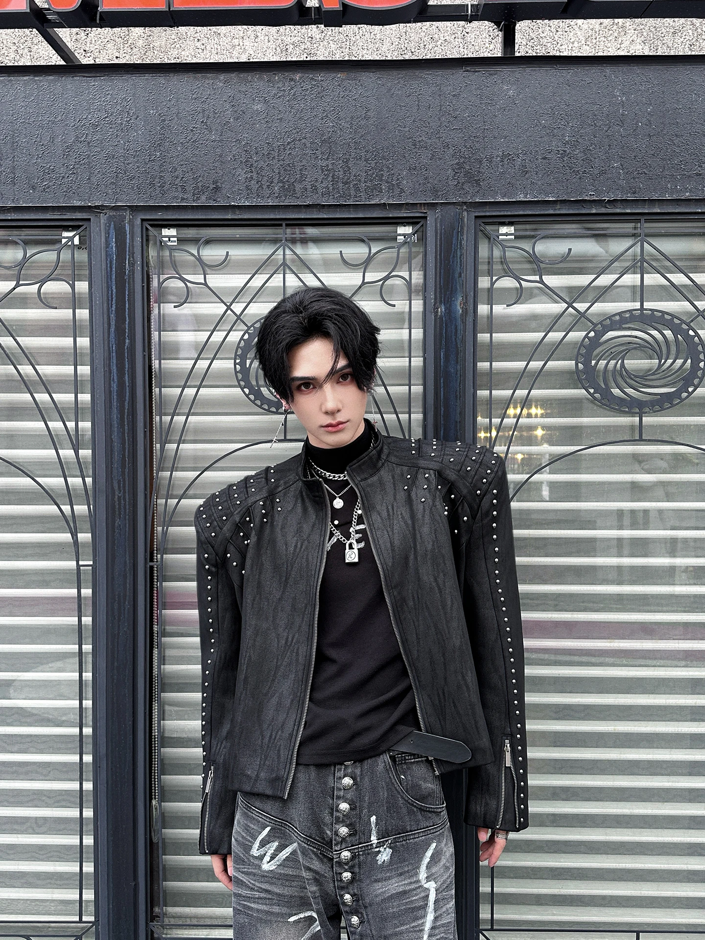 2025 Autumn New Fashion Trend Heavy Rivet Jacket Ins Design Sense Personality High Street Loose Casual Top for Men