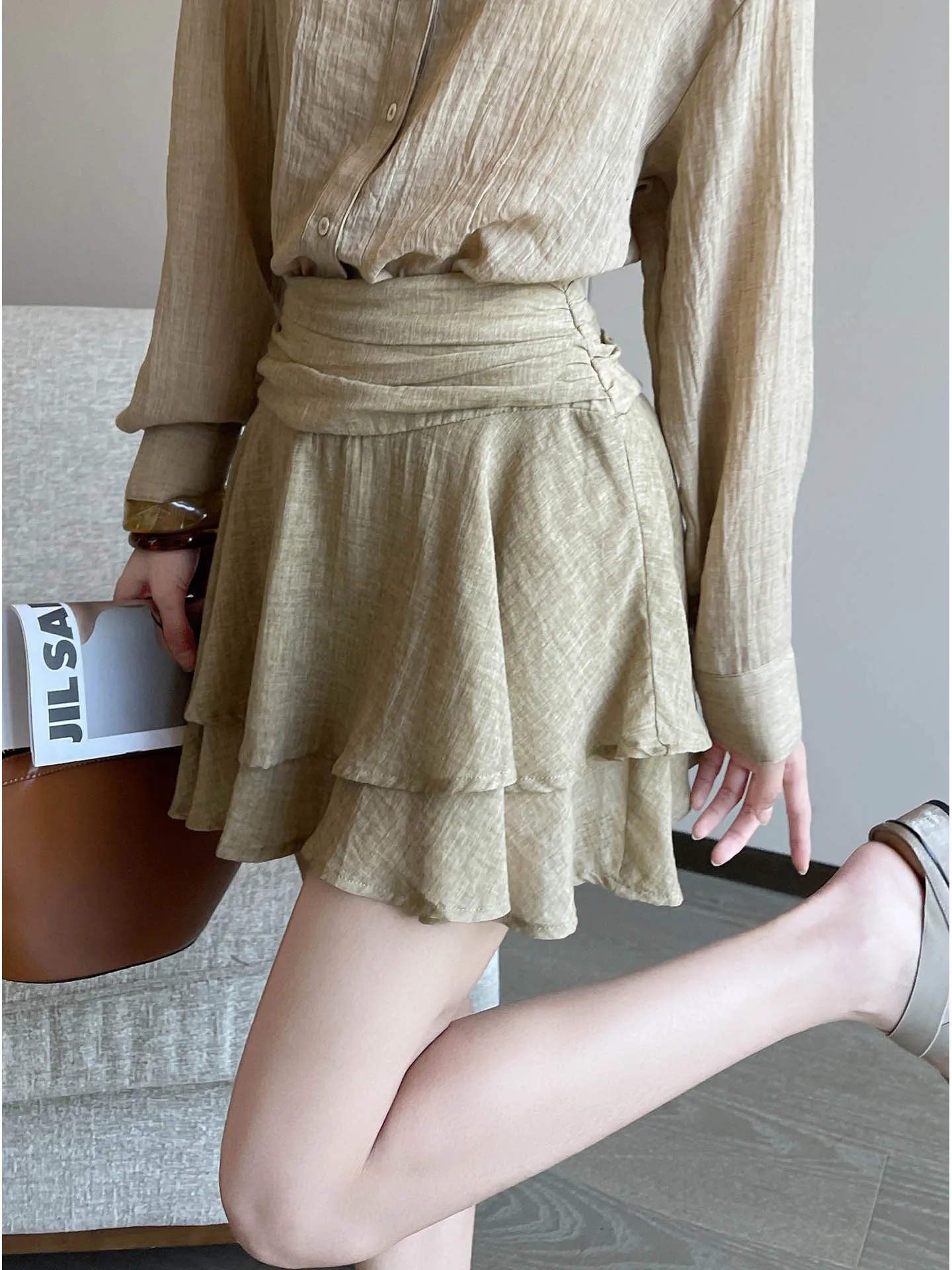 

Юбка с высокой талией и плиссировкой, женская, летняя, новая, легкая, А-силуэт, модная, повседневная, кофейного цвета, для офиса, свиданий, прогулок