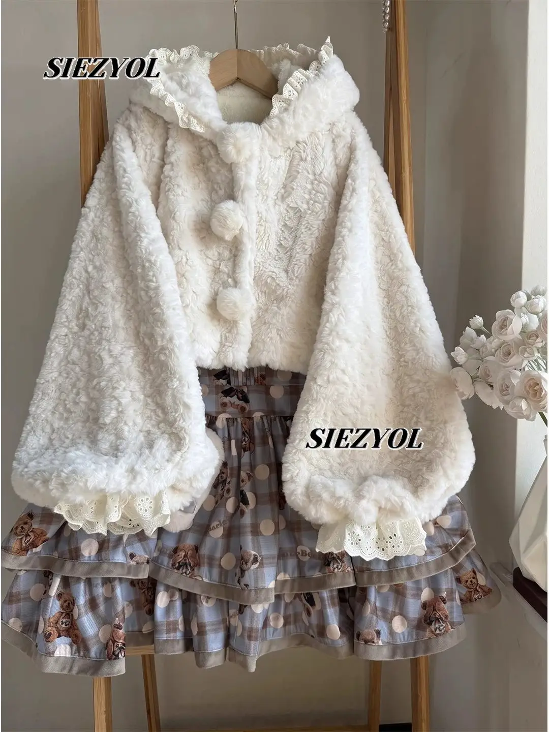 Versatile White Plush Hooded Thickened Coat Japanese Style Lolita Sweet Cute Girls Autumn and Winter New Shor Jackets for Women