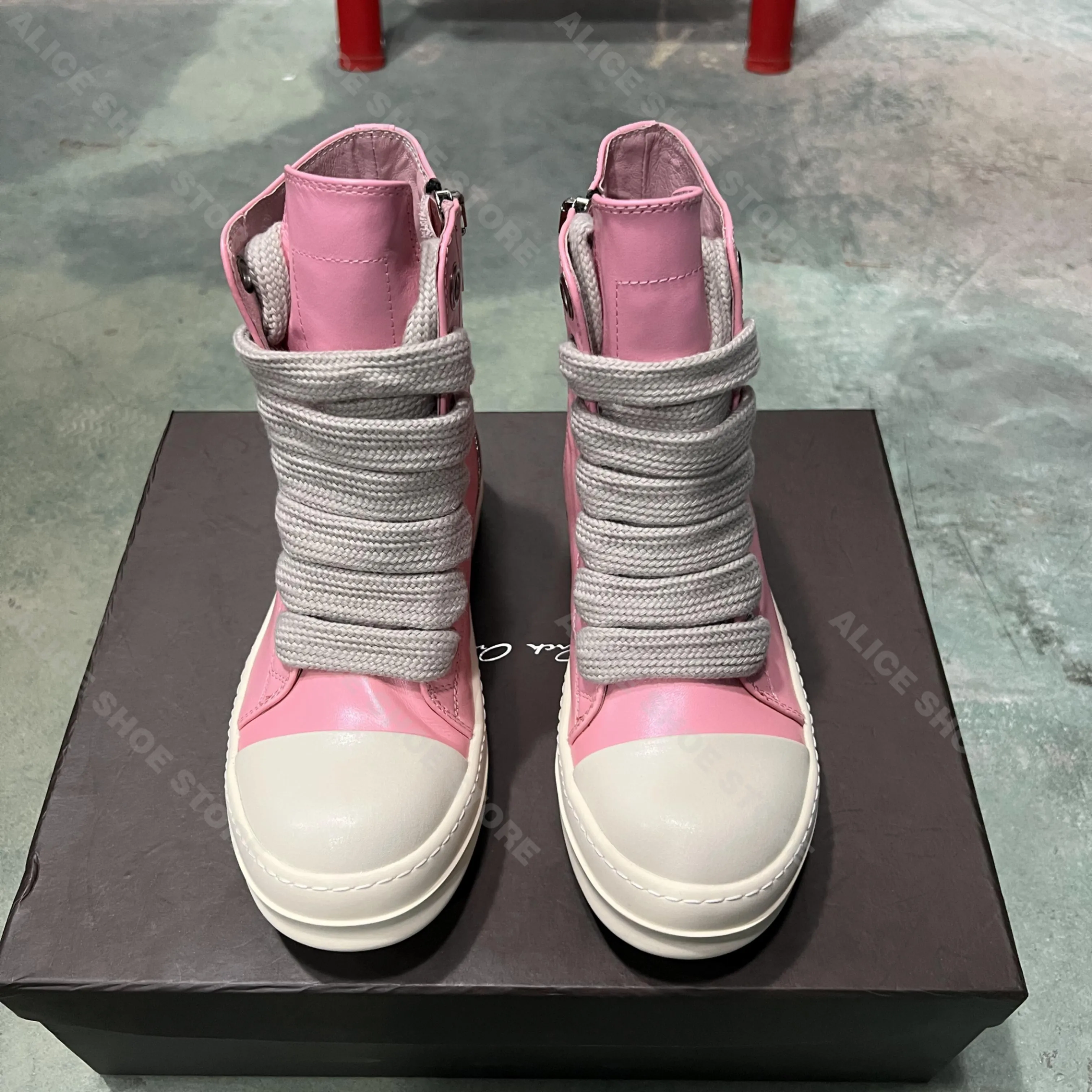 

Designer Women Ankle Boot Casual High Top Men Sneaker Sweet Pink Jumbo Lace-up Leather Luxury Boot Zipper Street Punk Shoe