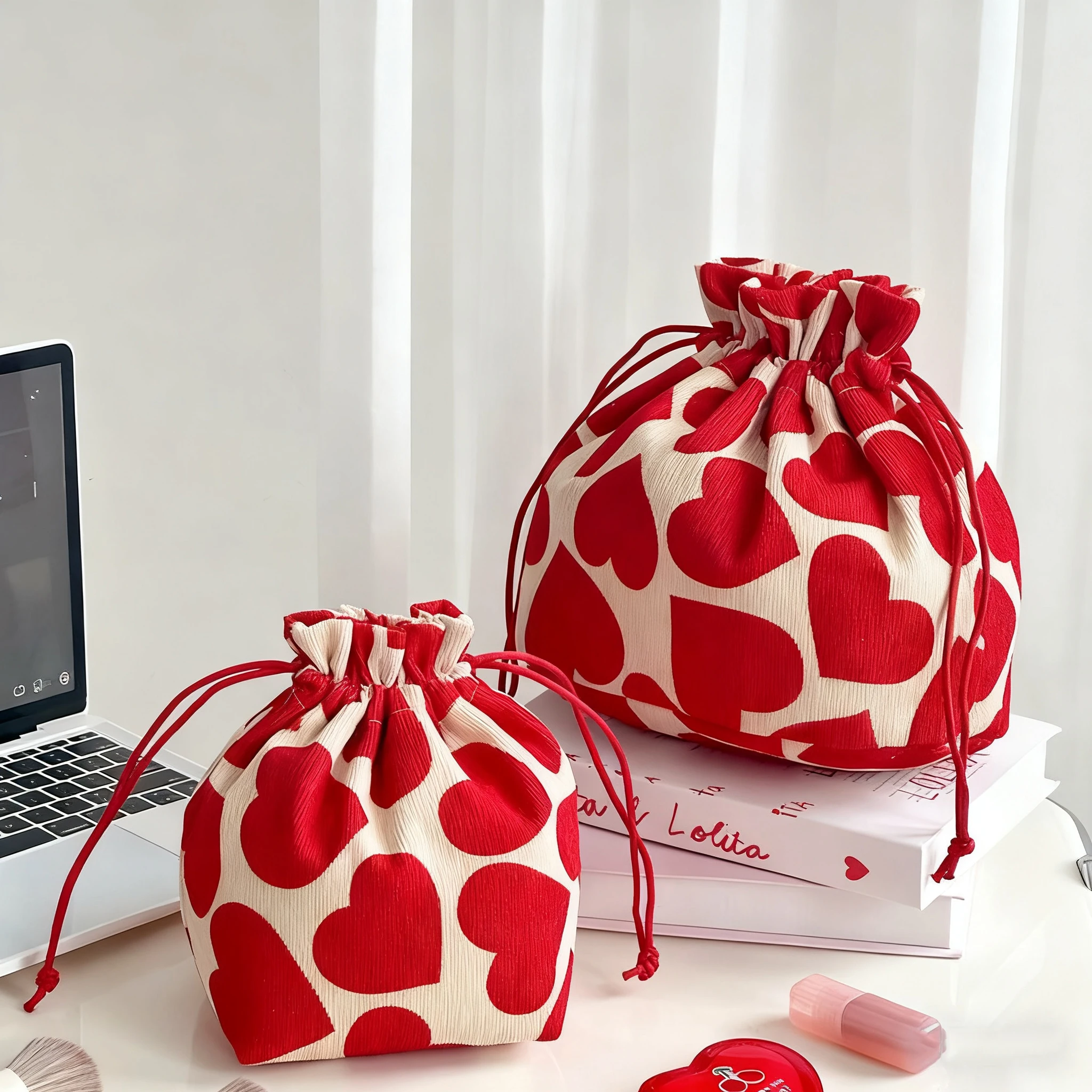 

Customizable Logo Drawstring Corduroy Cosmetic Gift Bag Heart Pattern Lazy Essential Convenient Storage Pouch for Women Travel