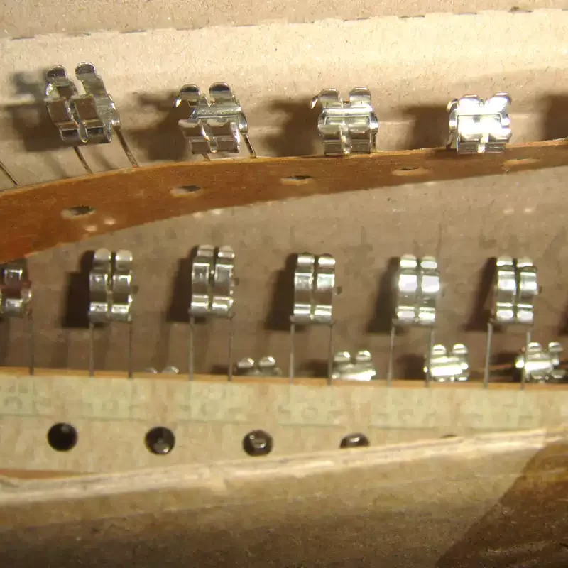Imported original fuse clip with ribbon installation 5x20 5 * 20mm fuse holder with good elasticity and quality rod