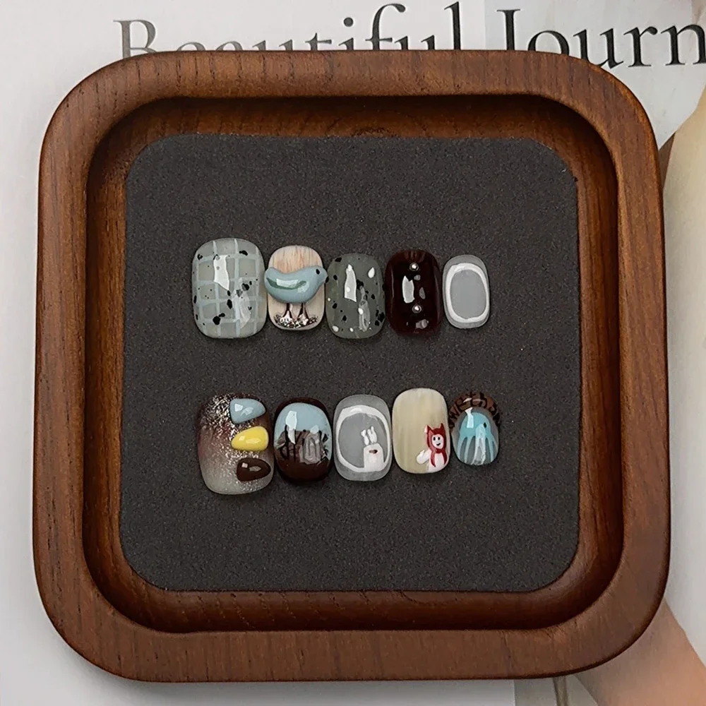 10Pcs 손으로 만든 Kawaii 만화 짧은 사각형 손톱에 언론 손으로 그린 ​​낙서 그라디언트 착용 가능한 장식 인공 손톱