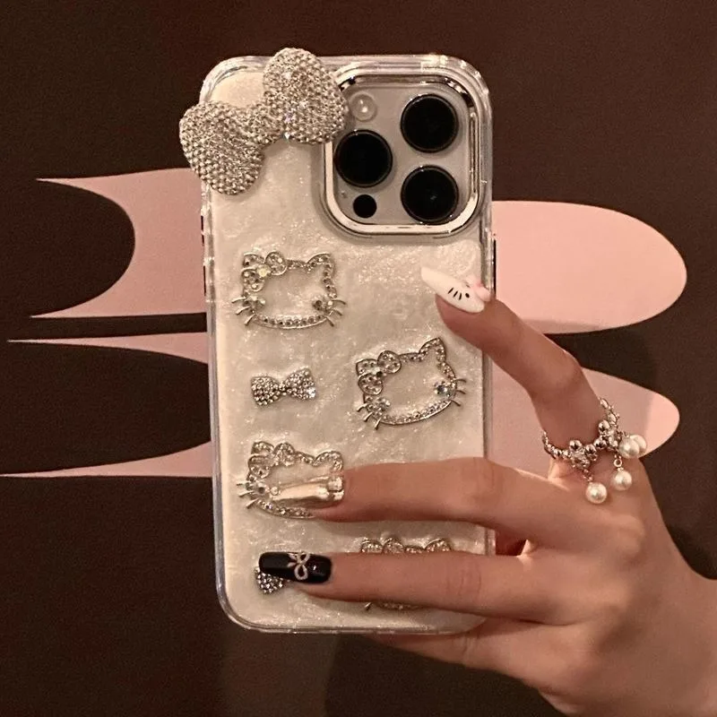 

Hello Kitty Anime Kawaii Sanrio Ins Fashion Diamond Apple 16 Phone Case Suit for iPhone15pro Phone Cover Gifts for Girls